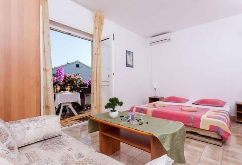 בית מלון כפרי Splendid Double Bed Room With Balcony And Sea View