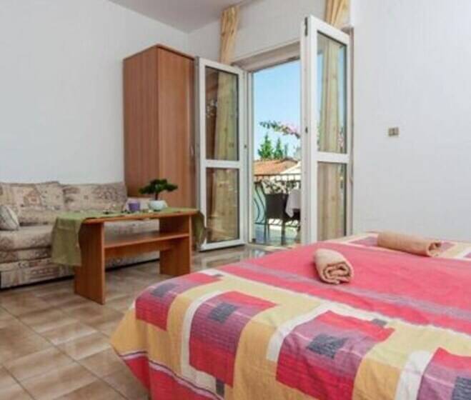 בית מלון כפרי Splendid Double Bed Room With Balcony And Sea View