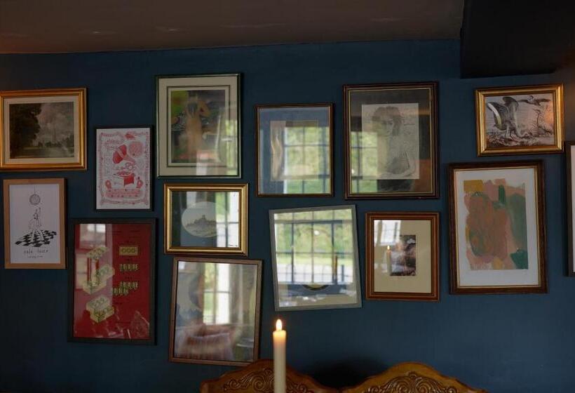 فندق The Bell & Crown