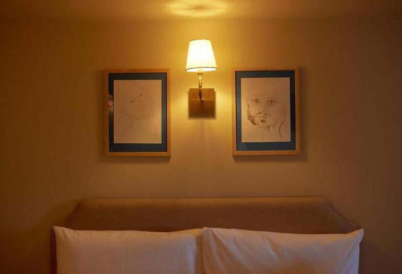 فندق The Bell & Crown