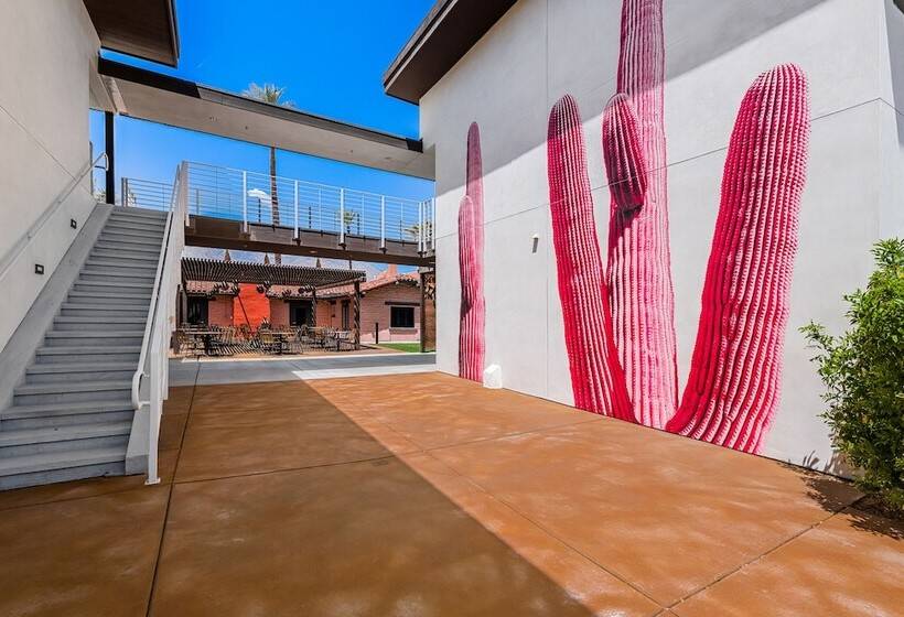 فندق The Paloma Resort