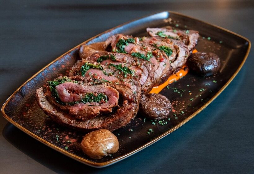 فندق The Paloma Resort