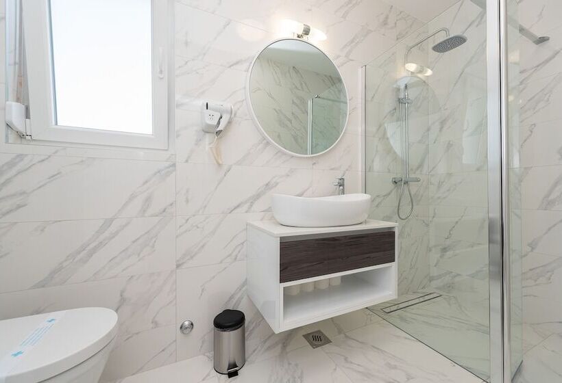 膳宿费 Apartments & Rooms Pool Villas Maris B