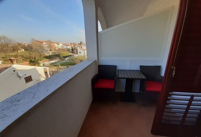 ペンション House Uli Near The Funtana Beach