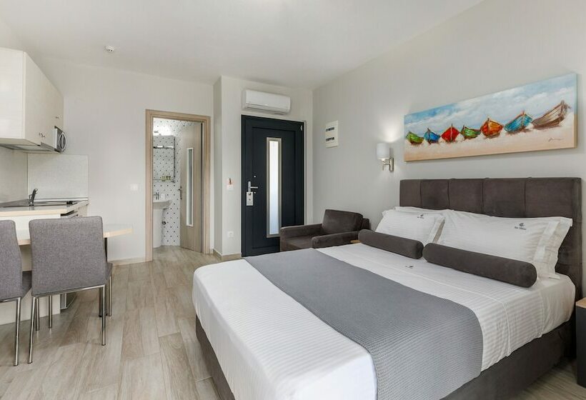 بنسيون Ilis Villas