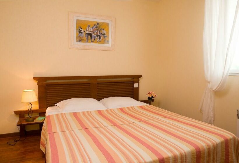 住所  Résidence Madame Vacances Les Appartements De Fontenelles