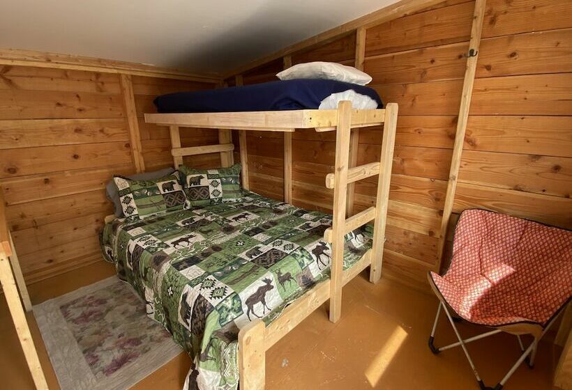 Flippin Crazy Fishing & Lodging