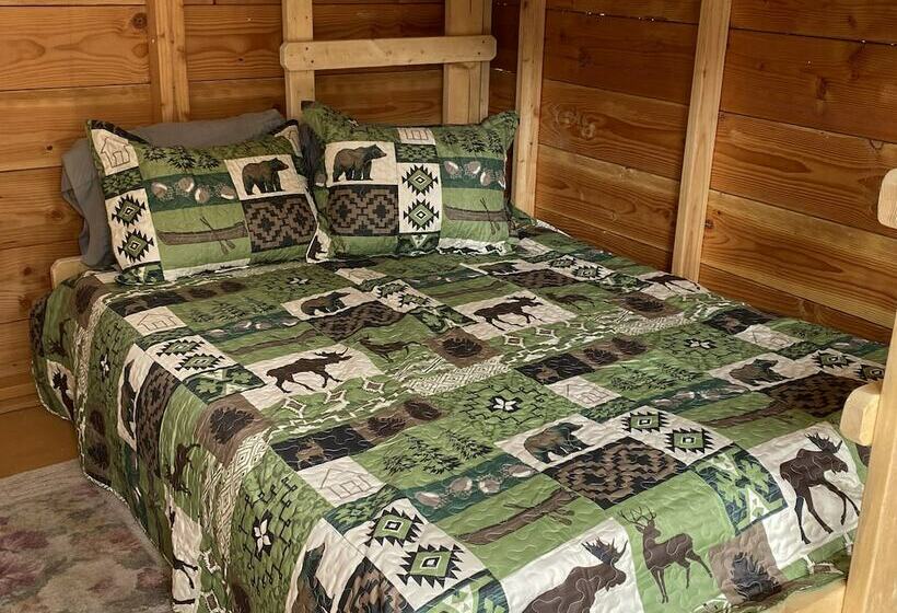 Flippin Crazy Fishing & Lodging