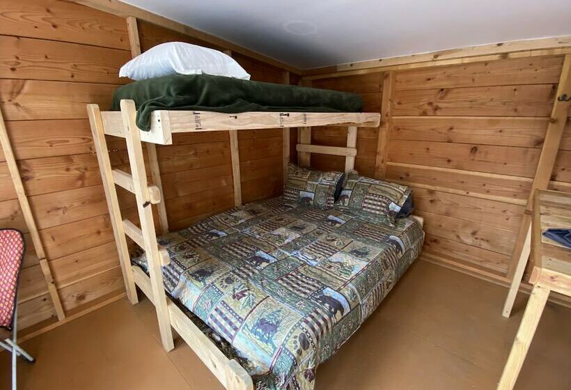 Flippin Crazy Fishing & Lodging