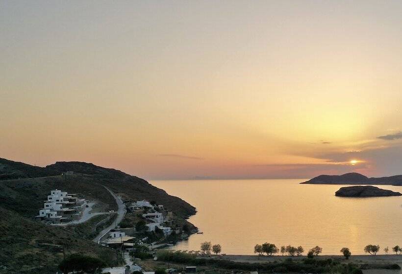 فندق Amal Kythnos Suites