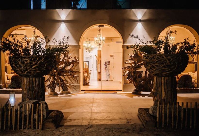 ホテル Le Hameau Des Pesquiers Ecolodge, Curio Collection By Hilton