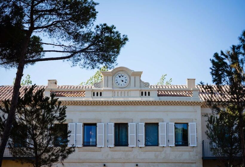 ホテル Le Hameau Des Pesquiers Ecolodge, Curio Collection By Hilton