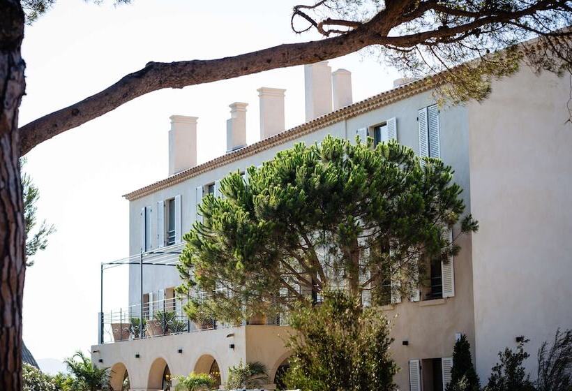 ホテル Le Hameau Des Pesquiers Ecolodge, Curio Collection By Hilton