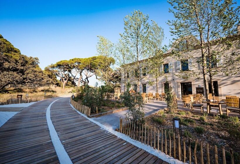 ホテル Le Hameau Des Pesquiers Ecolodge, Curio Collection By Hilton