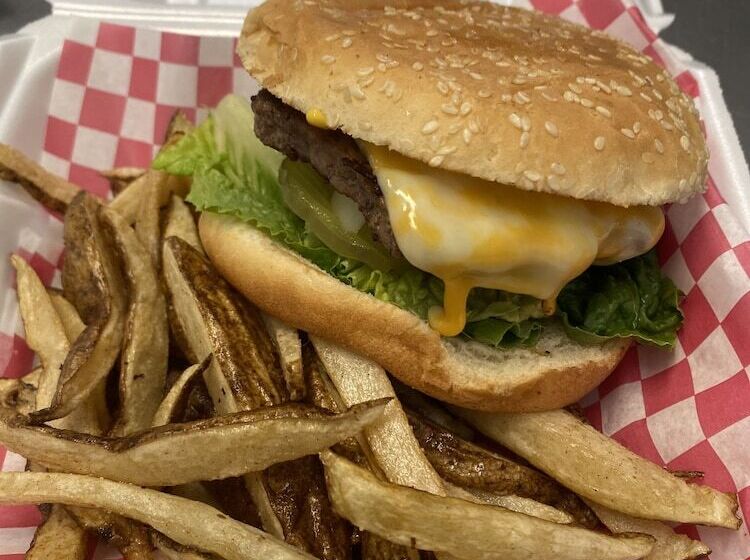 فندق على الطريق Champions Inn