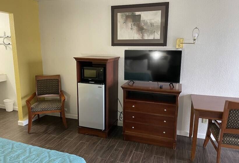 فندق على الطريق Champions Inn