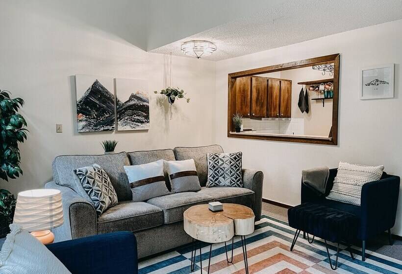 73sw   F/p   W/d   Sleeps 6