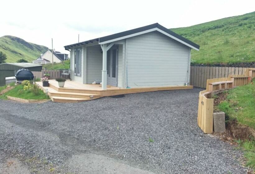 Beautiful Cabin On The Stunning Isle Of Skye, Scot