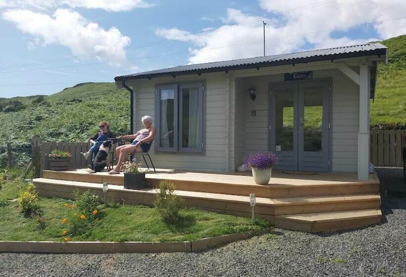 Beautiful Cabin On The Stunning Isle Of Skye, Scot