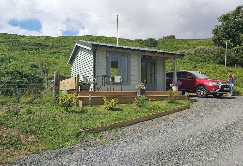 Beautiful Cabin On The Stunning Isle Of Skye, Scot