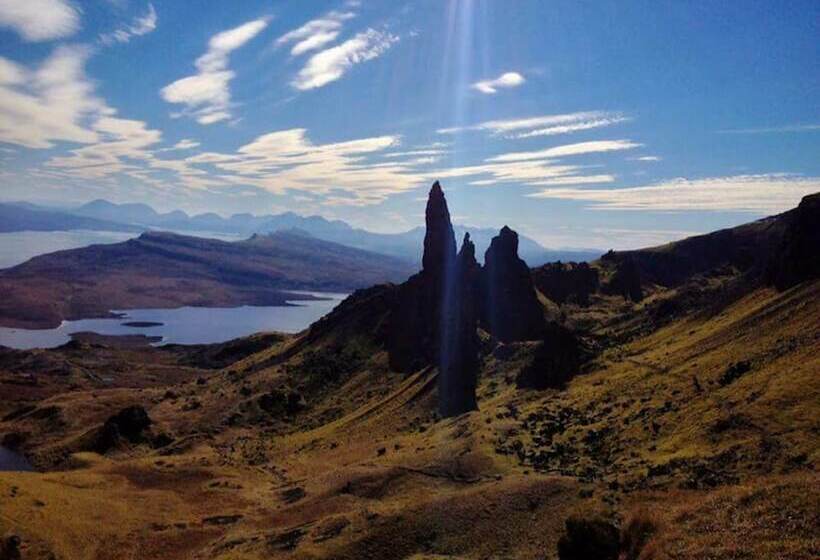 Beautiful Cabin On The Stunning Isle Of Skye, Scot