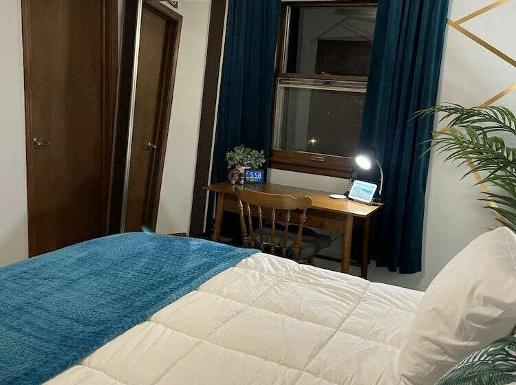 Bed and Breakfast Dream Inn