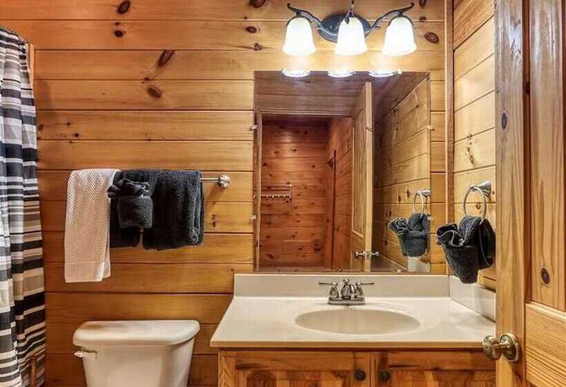 Cabin Fever Lodge #750