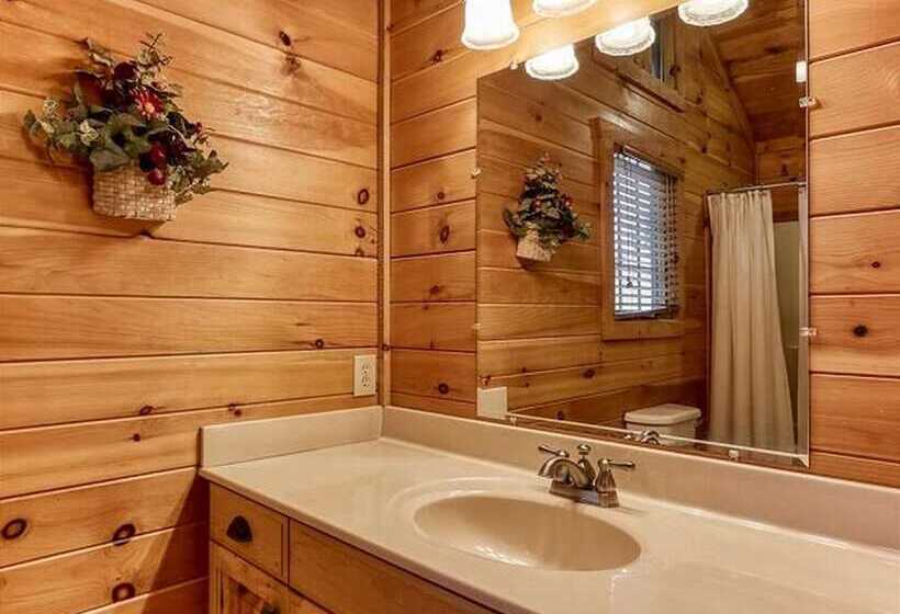 Cabin Fever Lodge #750