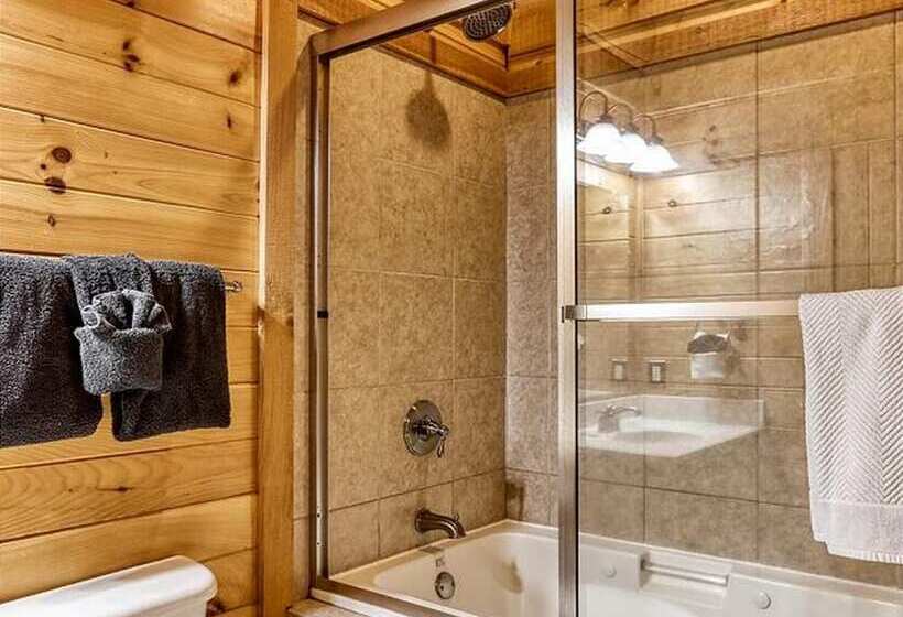 Cabin Fever Lodge #750