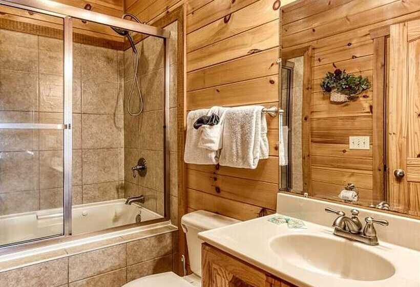 Cabin Fever Lodge #750