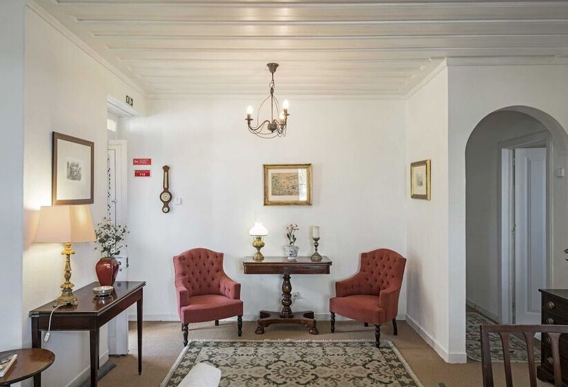 Family Vacations In The North, Casa Dos Terços