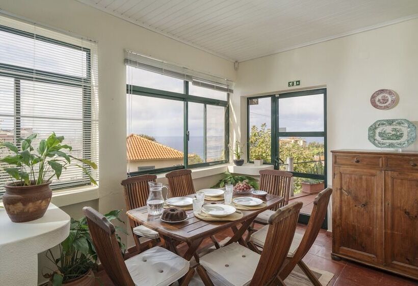 Family Vacations In The North, Casa Dos Terços