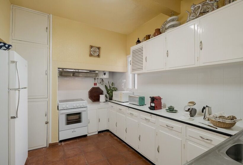 Family Vacations In The North, Casa Dos Terços