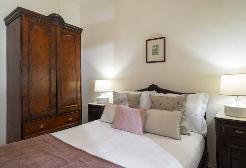 Family Vacations In The North, Casa Dos Terços