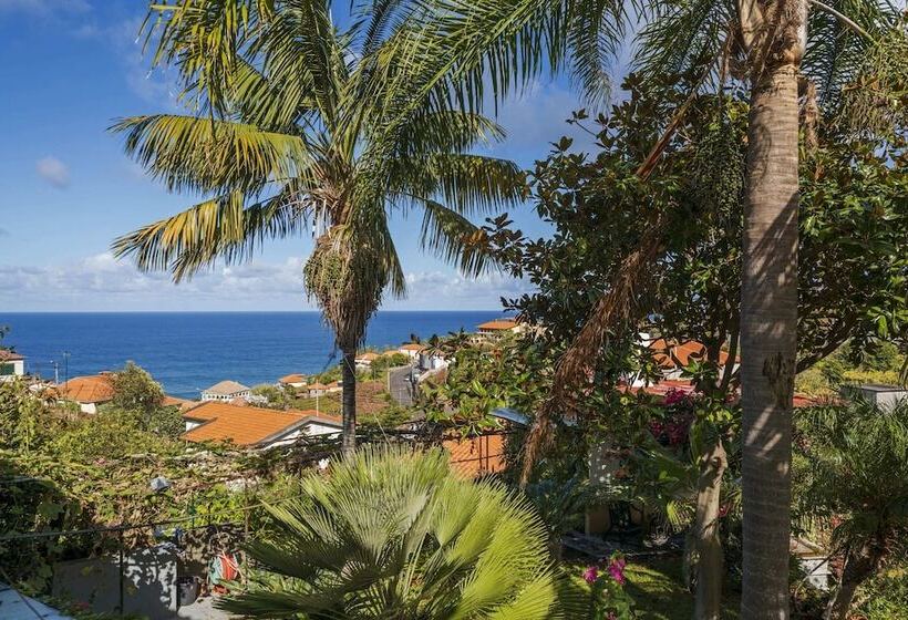 Family Vacations In The North, Casa Dos Terços