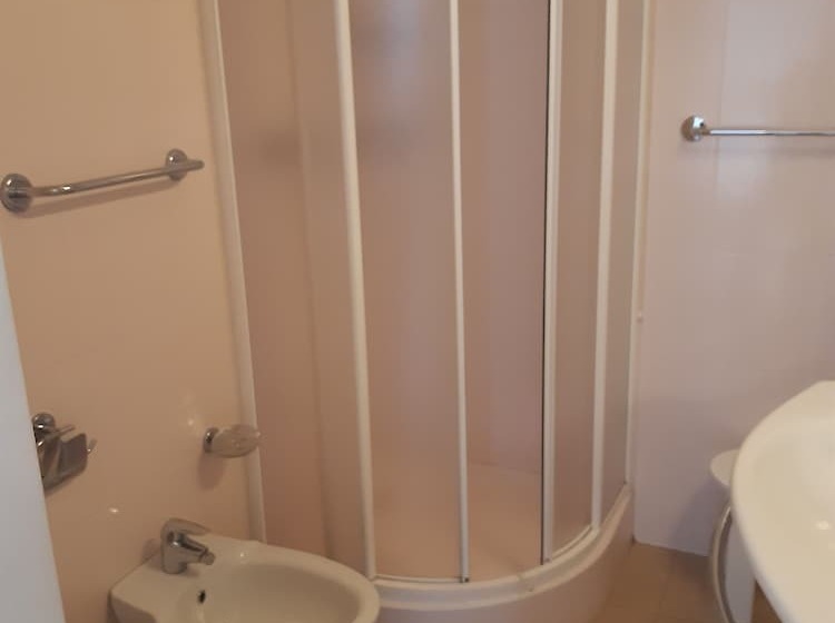 簡易ホテル Nuovo Sole Hns