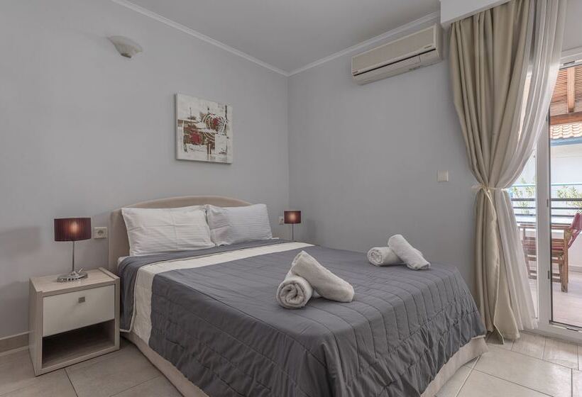 בית מלון כפרי Adonis