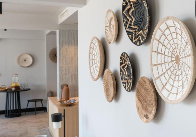 هتل Beach Bay Hvar