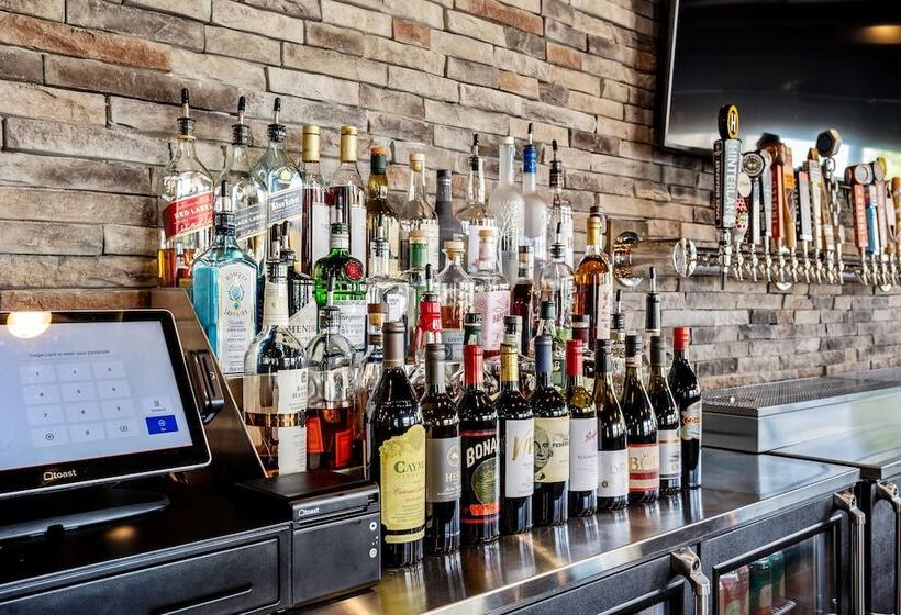 Cobblestone Hotel & Suites   De Pere Green Bay