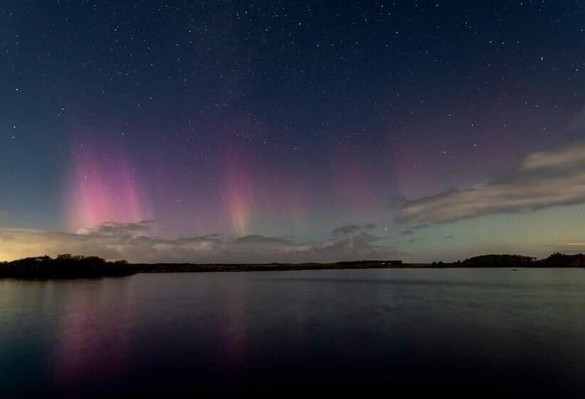 فندق Delighful, Cosy Caravan With Sea View In Monreith