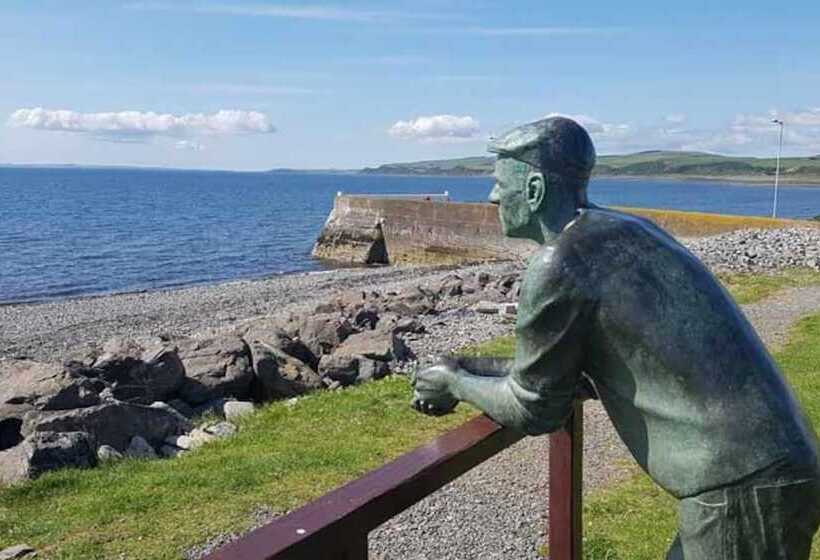 فندق Delighful, Cosy Caravan With Sea View In Monreith