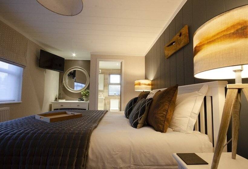 فندق Hollicarrs   The Rushes