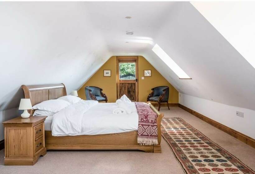 בית מלון כפרי Huish Lodge