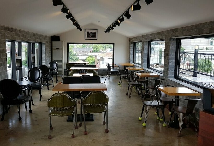 Hotel Hwangsil Tourist