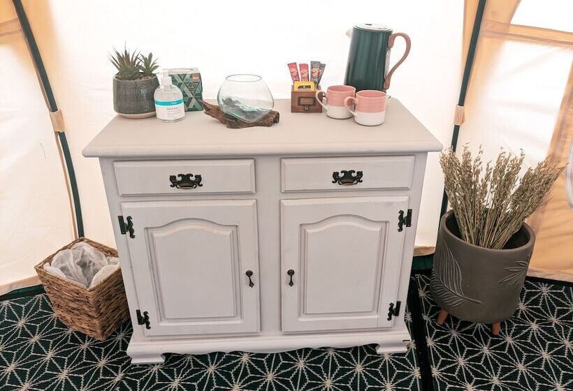 酒店 Immaculate Lotus Belle Tent Retreat, North Devon