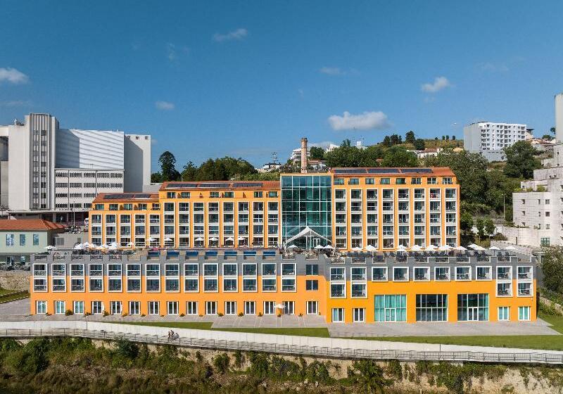 ホテル Pestana Douro Riverside