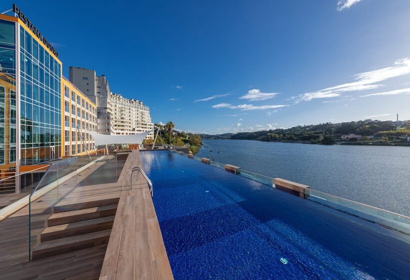 ホテル Pestana Douro Riverside