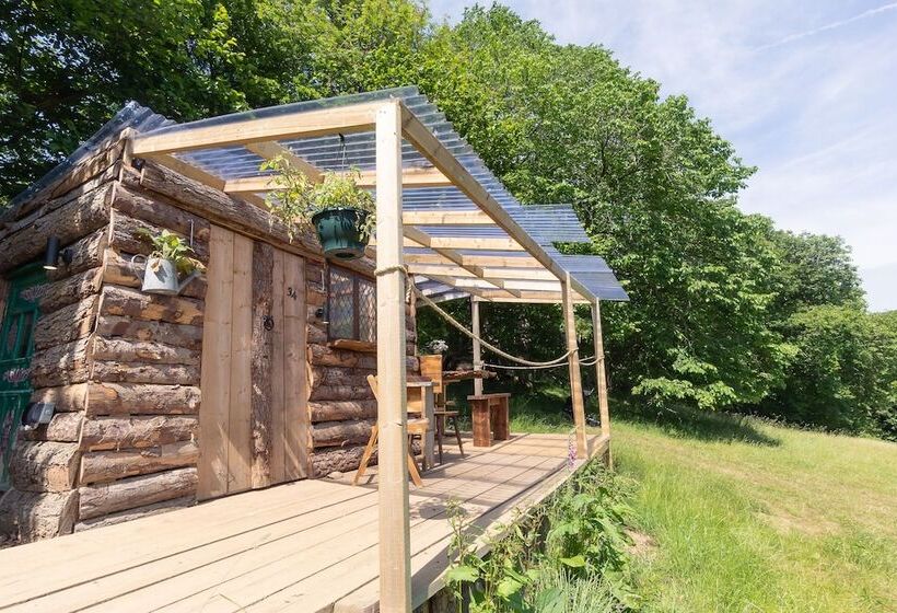 酒店 4 Large Bell Tents & Remote Wood Cabin   Sleeps 16