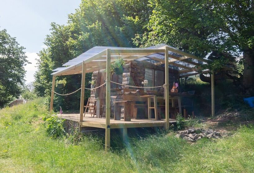 酒店 4 Large Bell Tents & Remote Wood Cabin   Sleeps 16