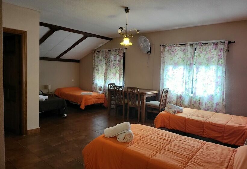 هتل Rural La Casona De Tamaya